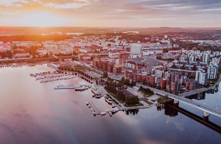 Arvosteluja Kirkotista maakunnassa Keski-Suomi